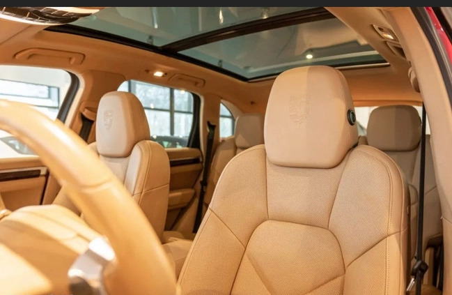 Porsche Cayenne cena 135000 przebieg: 147500, rok produkcji 2013 z Łódź małe 79